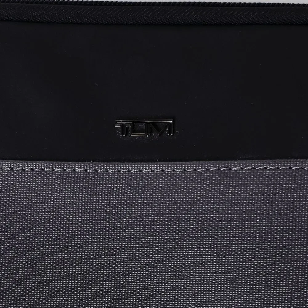 Tumi Toiletry Cosmetic Travel Bag Pouch Black Gray 8x6